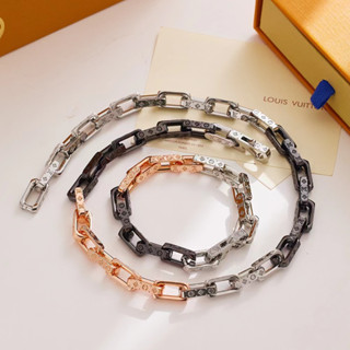 ใหม่ สร้อยคอไม้ไผ่ LV สีแชมเปญ สีทอง 2023
