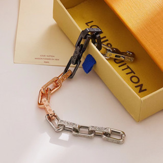 ใหม่ สร้อยคอไม้ไผ่ LV สีแชมเปญ สีทอง 2023