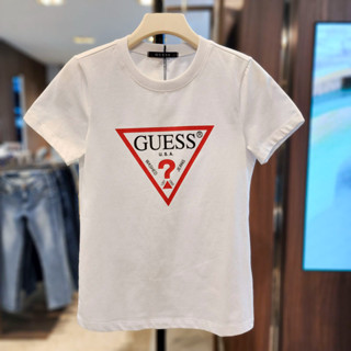 Guess เสื้อยืดคอกลม ผ้าฝ้าย สไตล์สปอร์ต สําหรับผู้ชาย และผู้หญิง