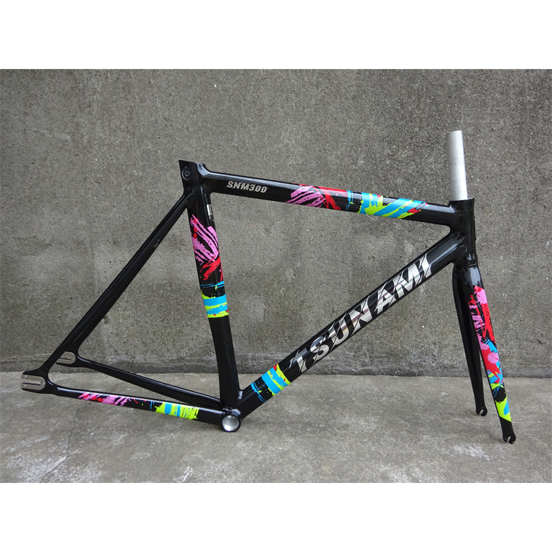 TSUNAMI 2024 สไตล์ใหม่ SNM300 Fixed Gear700c อลูมิเนียมกรอบและส้อม 52 ซม.54 ซม.55 ซม.58 ซม.คุณภาพสูง