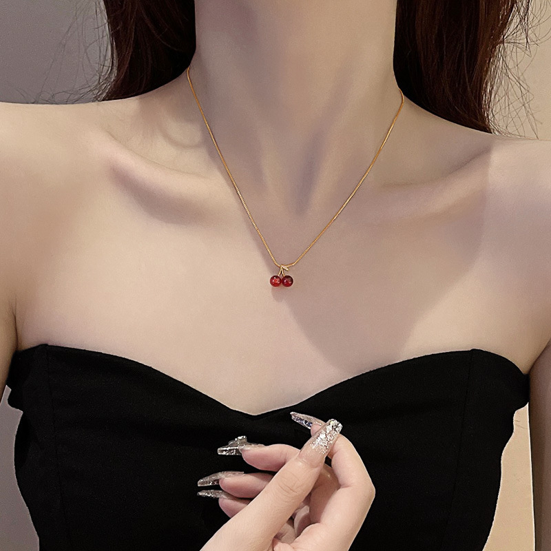 ใหม่ สร้อยคอโซ่ จี้เชอร์รี่ สีแดง หรูหรา เครื่องประดับแฟชั่น สําหรับผู้หญิง ของขวัญแต่งงาน