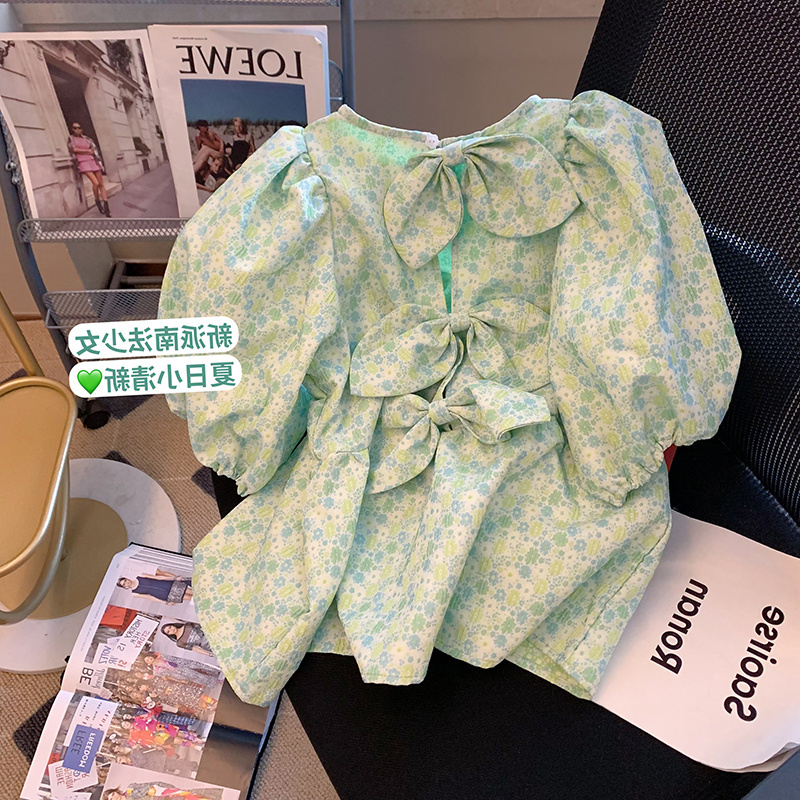 เสื้อเชิ้ตแขนสั้น คอกลม ทรงหลวม ลายดอกไม้ สไตล์เกาหลี สําหรับผู้หญิง พร้อมส่ง