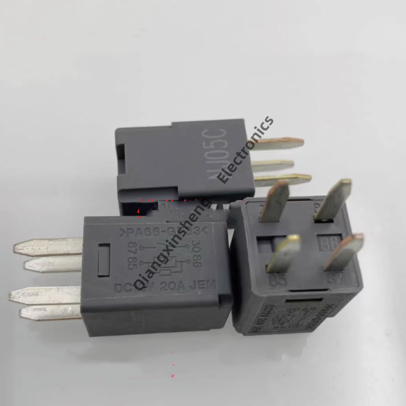 รีเลย์อิเล็กทรอนิกส์ขนาดเล็ก PA66-GF33 12V20A รีเลย์รถยนต์ 4 ขา