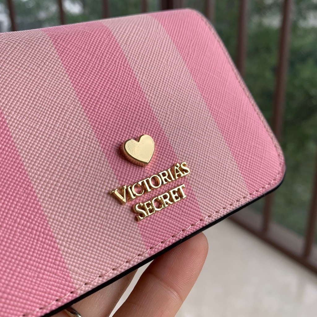 Victoria's Secret Victoria ใหม่ กระเป๋าสตางค์ใบสั้น ใส่บัตรได้ แต่งพู่ ขนาดเล็ก น่ารัก สําหรับผู้หญิง