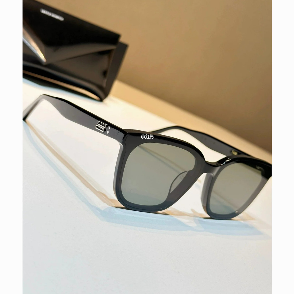 Tam- 2024 ใหม ่ TAM Minimalist UNISEX สไตล ์ CLASSIC VERSATILE