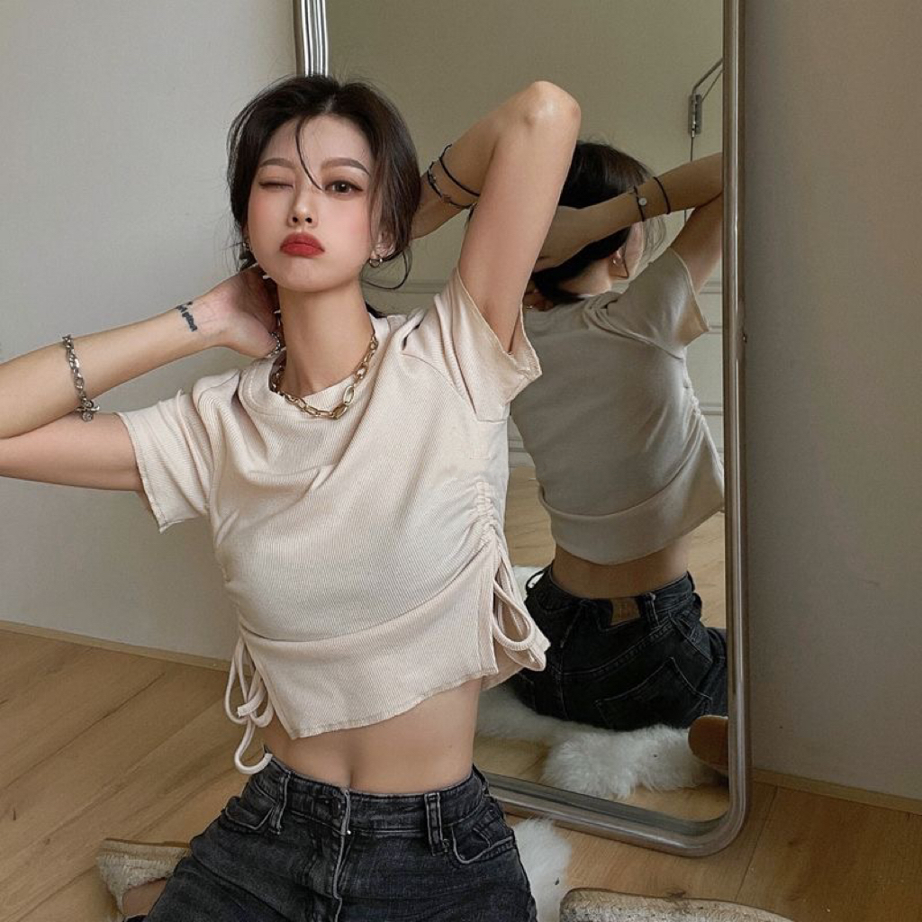 เสื้อยืดแขนสั้น คอกลม เปิดไหล่ เอวสูง สีพื้น แฟชั่นฤดูร้อน สําหรับผู้หญิง