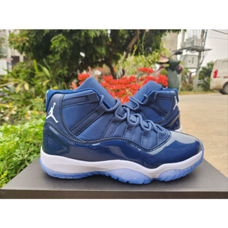 ใหม่ พร้อมส่ง Air Jordan 11 รองเท้าผ้าใบบาสเก็ตบอล ข้อสูง สีน้ําเงินกรมท่า สไตล์เรโทร สําหรับผู้ชาย 2023