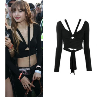 Blackpink Lisa เสื้อครอปท็อปแขนยาวเซ็กซี่ เอวลอย แต่งรูกลวง เข้ารูป สีดํา แฟชั่นสําหรับสตรี