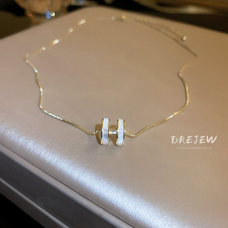 DREJEW ทอง18K สร้อยคอโซ่ชุบทองแท้ ประดับเพทาย รูปตัวอักษร ระดับไฮเอนด์ หรูหรา สไตล์เกาหลี สําหรับผู้หญิงสร้อยคอแฟชั่น