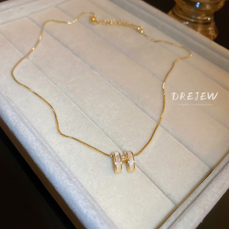 DREJEW ทอง18K สร้อยคอโซ่ชุบทองแท้ ประดับเพทาย รูปตัวอักษร ระดับไฮเอนด์ หรูหรา สไตล์เกาหลี สําหรับผู้หญิงสร้อยคอแฟชั่น