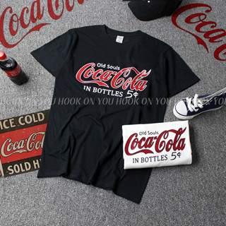 เสื้อยืดแขนสั้น พิมพ์ลาย Coca-Cola สไตล์ฮ่องกง เรโทร อินเทรนด์ เหมาะกับฤดูร้อน สําหรับผู้ชาย และผู้หญิง 2018