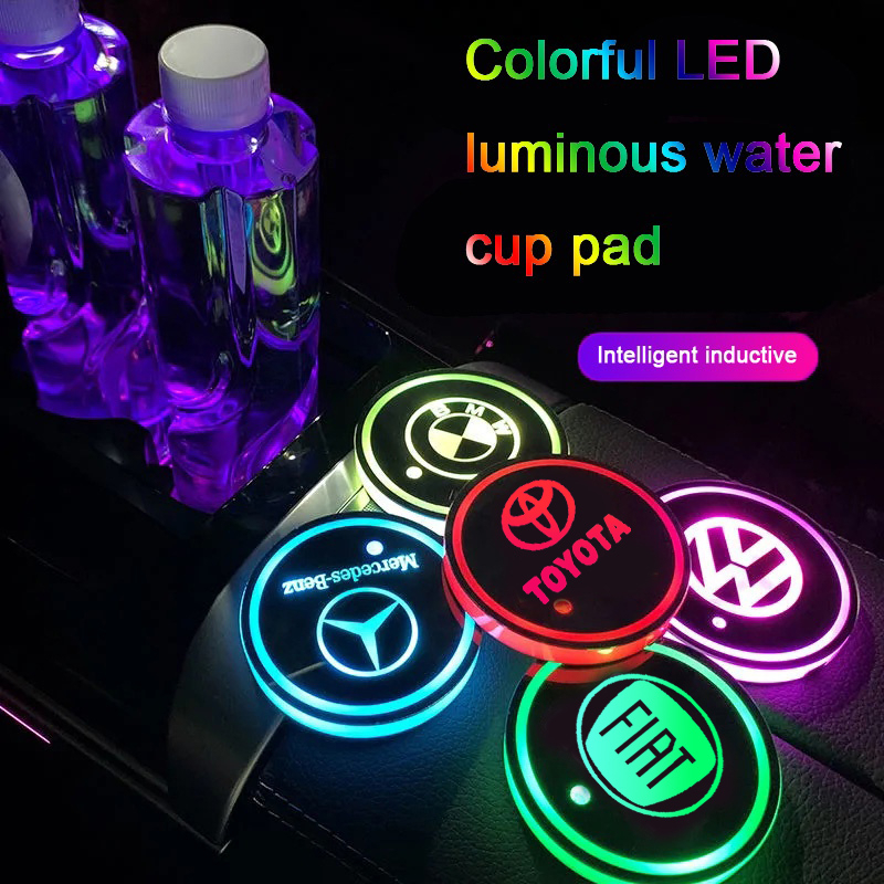 ที่รองแก้วน้ําเรืองแสงในรถยนต์ LED บรรยากาศแสงที่มีสีสันถ้วยน้ําสล็อตแผ่นภายในดัดแปลงบรรยากาศแสงบรรยากาศบรรยากาศการปรับเปลี่ยนแสง