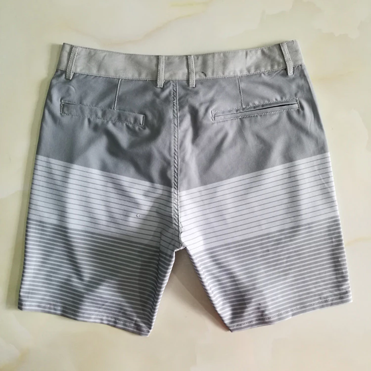 Quiksilver กางเกงขาสั้นผู้ชาย ผ้า 4 ทางยืดหยุ่น กันน้ำ แห้งเร็ว thumbnail 3