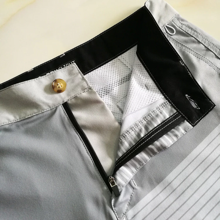 Quiksilver กางเกงขาสั้นผู้ชาย ผ้า 4 ทางยืดหยุ่น กันน้ำ แห้งเร็ว thumbnail 4