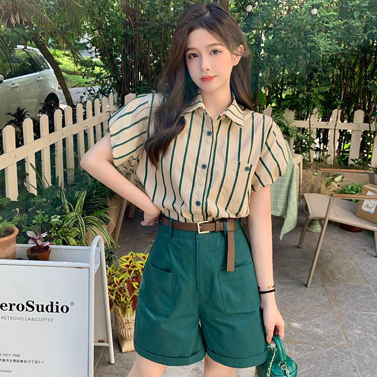 เสื้อเชิ้ตแขนสั้น คอปก ผ้าชีฟอง ทรงหลวม ลายทาง แฟชั่นฤดูร้อน สไตล์เรโทร สําหรับผู้หญิง
