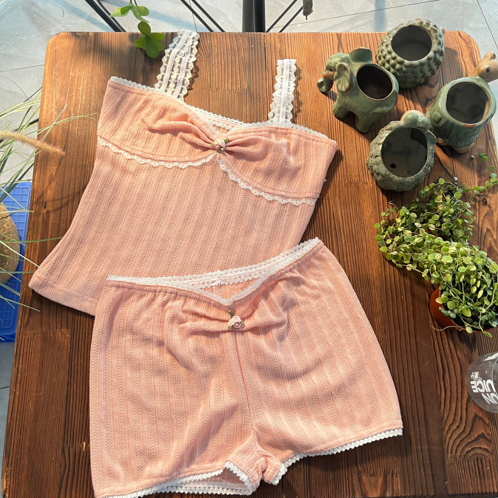 Ironknight-fairycore Y2K เสื้อครอปท็อป สายสปาเก็ตตี้ แต่งขอบลูกไม้ และกางเกงขาสั้น สําหรับผู้หญิง - รูปที่ 4