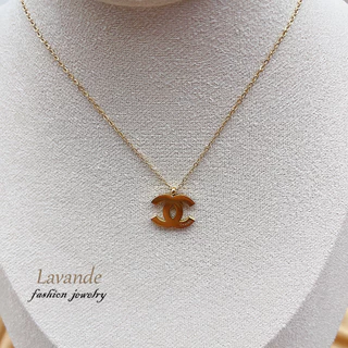 [LAVANDE] สร้อยคอทองคําหรูหราเบาสร้อยคอไทเทเนียมระดับไฮเอนด์เครื่องประดับไม่ซีดจางอาบน้ําสวมใส่เทพธิดาของขวัญเครื่องประดับพรีเมี่ยม X01L022