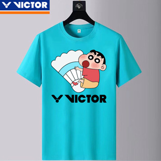 Victor ใหม่ เสื้อกีฬาแบดมินตัน แห้งเร็ว พิมพ์ลาย สไตล์เกาหลี สําหรับผู้ชาย และผู้หญิง 2023