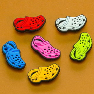 กระดุม รูปรองเท้า Croc Jibz Pins หลากสีสัน DIY