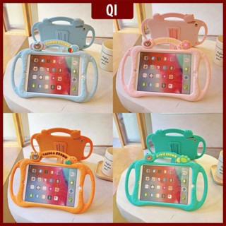 [พร้อมส่ง] ใหม่ เคส ลายการ์ตูนหมีบราวน์น่ารัก พร้อมที่จับ สําหรับ IPad Air4 3 2 1 Pro 7.9 9.7 10.5 11 10.2 10.9 นิ้ว Mini 1 2 3 4 5 2017 2018 2019 2020