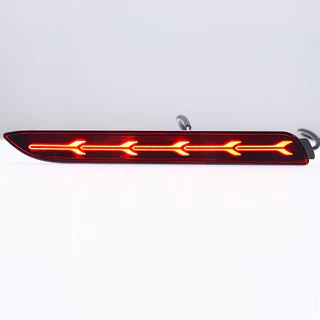 2 pcs LED ด้านหลังกันชนโคมไฟสะท้อนแสงไฟเบรคสำหรับ Toyota Innova Camry Sienna Wish Fortuner ไฟทับทิมท้ายสำหรับ TOYOTA Camry ไฟท้ายรถตู้