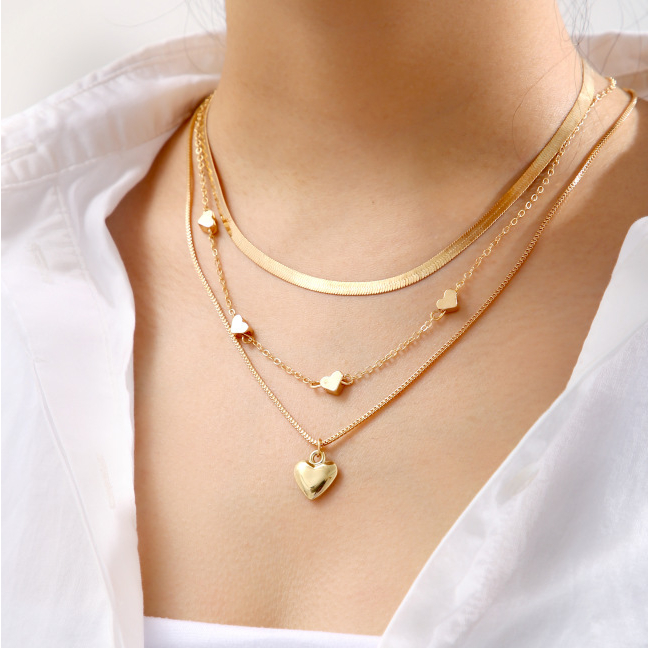 สร้อยคอโชคเกอร์ ชุบทอง 18k หลายชั้น จี้รูปงู หัวใจ เครื่องประดับแฟชั่น สําหรับผู้หญิง ของขวัญ 3 ชิ้น ต่อชุด