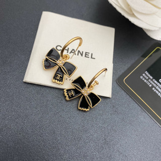 Chanel ต่างหู ประดับโบว์ สีดํา สีทอง สําหรับผู้หญิง100815