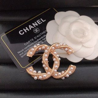 Chanel เข็มกลัด ทองแดง ชุบทอง ประดับมุก คุณภาพสูง สําหรับผู้หญิง102924