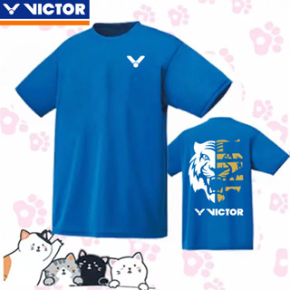 Victor 2023 ใหม่ YY เสื้อแบดมินตัน เด็กผู้ชาย และเด็กผู้หญิง เสื้อยืดกีฬา แข่งขันเร็ว เสื้อกีฬา แขนสั้น ระบายอากาศ สบาย เสื้อปิงปอง เสื้อยืดทัวร์นาเมนต์