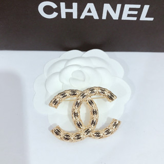 Chanel เข็มกลัดตัวอักษร หรูหรา สไตล์ใหม่ สําหรับผู้หญิง101568