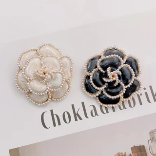 เข็มกลัด ลายดอกไม้ กลีบดอกไม้ หรูหรา สวยหรู สําหรับผู้หญิง งานแต่งงาน งานเลี้ยง งานเลี้ยง เข็มกลัด เรียบง่าย Pin