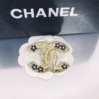 Chanel เข็มกลัด ลายดอกไม้ ขนาดเล็ก สีดํา หรูหรา สําหรับผู้หญิง101855