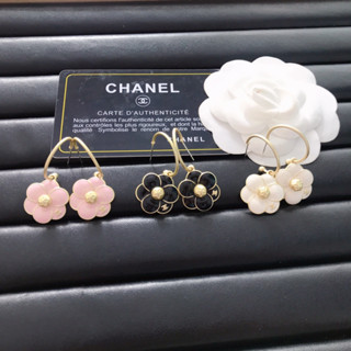 ต่างหู Chanel Camellia ขนาดเล็ก หรูหรา สําหรับผู้หญิง103225