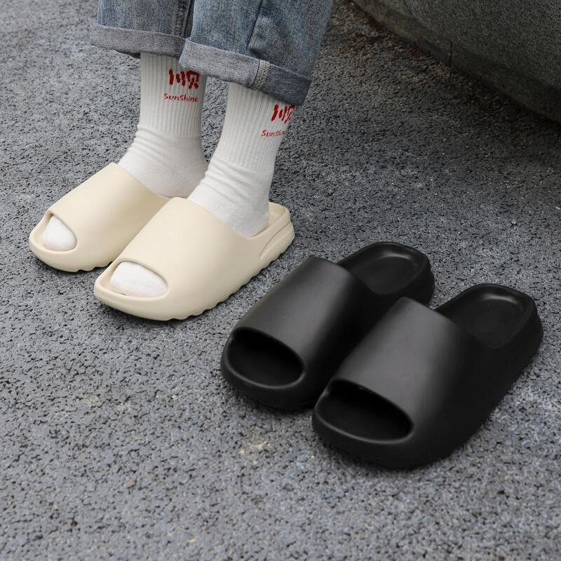 「DR」Slide Kanye รองเท้าแตะผู้ชาย ป้องกันการลื่นไถล นุ่มและสบาย Size 36-45