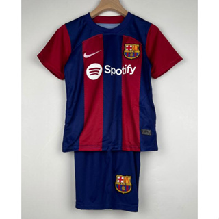 เสื้อกีฬาแขนสั้น ลายทีมชาติฟุตบอล Barcelona ชุดเหย้า 23/24 ชุดเหย้า สีแดง น้ําเงิน