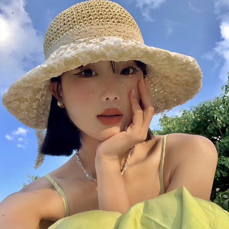หมวกฟางปีกกว้าง ประดับโบว์ แต่งลูกไม้ ระบายอากาศ เหมาะกับเดินชายหาด แฟชั่นฤดูร้อน สไตล์เกาหลี สําหรับผู้หญิง