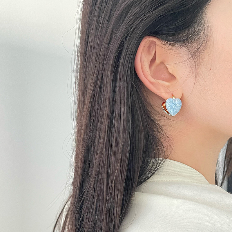 ต่างหูห้อย จี้รูปหัวใจ สีขาว เรียบง่าย หรูหรา สีทอง เครื่องประดับ สําหรับผู้หญิง งานแต่งงาน - รูปที่ 5