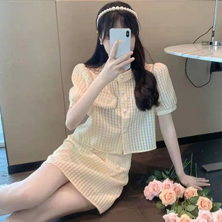 เสื้อแขนสั้น ทรงหลวม ประดับลูกปัด และกระโปรง เอวสูง ทรงเอ สําหรับผู้หญิง สองชิ้น