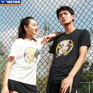 Yonex ใหม่ เสื้อกีฬาแบดมินตัน แบบแห้งเร็ว เหมาะกับฤดูร้อน สําหรับผู้ชาย และผู้หญิง 2023