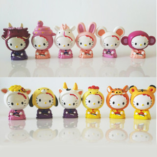 SANRIO โมเดลฟิกเกอร์ PVC รูปกระต่าย วัว แมว เสือ คิตตี้ ซานริโอ้ สไตล์ญี่ปุ่น สําหรับตกแต่งเค้ก 12 ชิ้น ต่อชุด