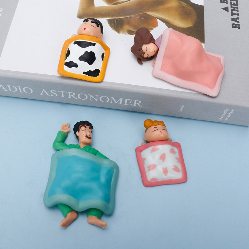 4 ชิ้น Yoshito Usui อะนิเมะ Crayon Shin-chan รูป Nohara Shinnosuke ครอบครัว Sleep Nohara Himawari No