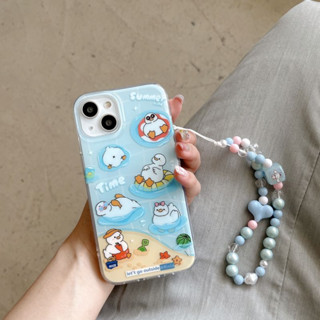 เคสโทรศัพท์มือถือ PC แบบแข็ง ลายการ์ตูนเป็ดว่ายน้ําน่ารัก พร้อมสายโซ่ลูกปัด สําหรับ iPhone 14 Pro max case 13 Pro max 12 Pro max 14 Pro 13 Pro 12 Pro 11 12 13 14 เคส