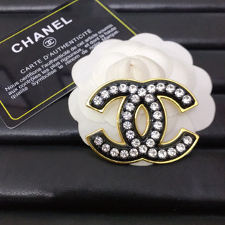 เข็มกลัด Chanel หรูหรา สีดํา สีทอง สําหรับผู้หญิง103034