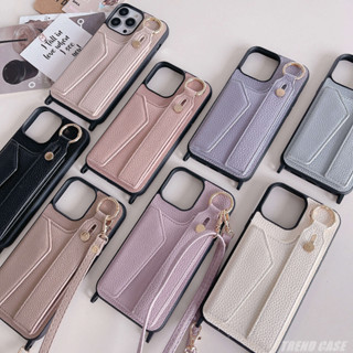 เคสโทรศัพท์มือถือหนัง พร้อมสายคล้องข้อมือ และช่องใส่บัตร หรูหรา สําหรับ iPhone 14 13 12 11 Pro Max