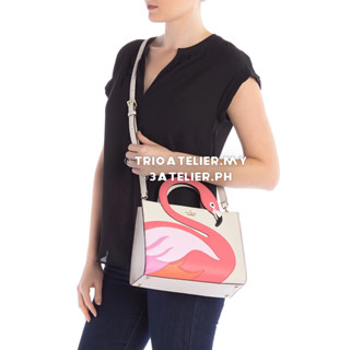 กระเป๋าถือ KATE SPADE NEW YORK By the Pool Flamingo Sam แบบหนัง