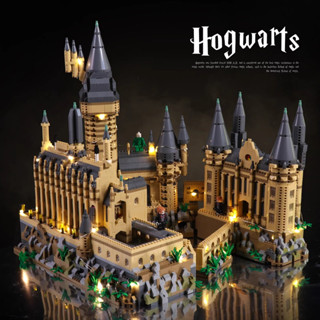 โมเดลปราสาทภาพยนตร์ hogwarts พร้อมบล็อกไฟ ของเล่นสําหรับเด็ก และผู้ใหญ่