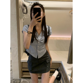 【JMWOMEN】 เสื้อเชิ้ตแขนสั้น ลายทาง และกระโปรง ทรงเอ สีเทา สไตล์เกาหลี