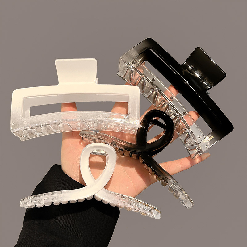 กิ๊บติดผมไล่ระดับสีดําและสีขาวสไตล์จีนผู้หญิงที่สง่างามฉลามคลิปแฟชั่นเครื่องประดับผม