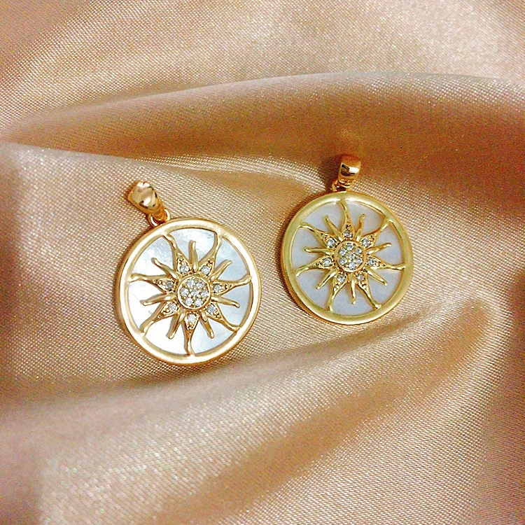 จี้สร้อยคอ สร้อยข้อมือ ชุบทอง 18K ประดับเพทาย รูปดวงอาทิตย์ ขนาด 18 มม. DIY