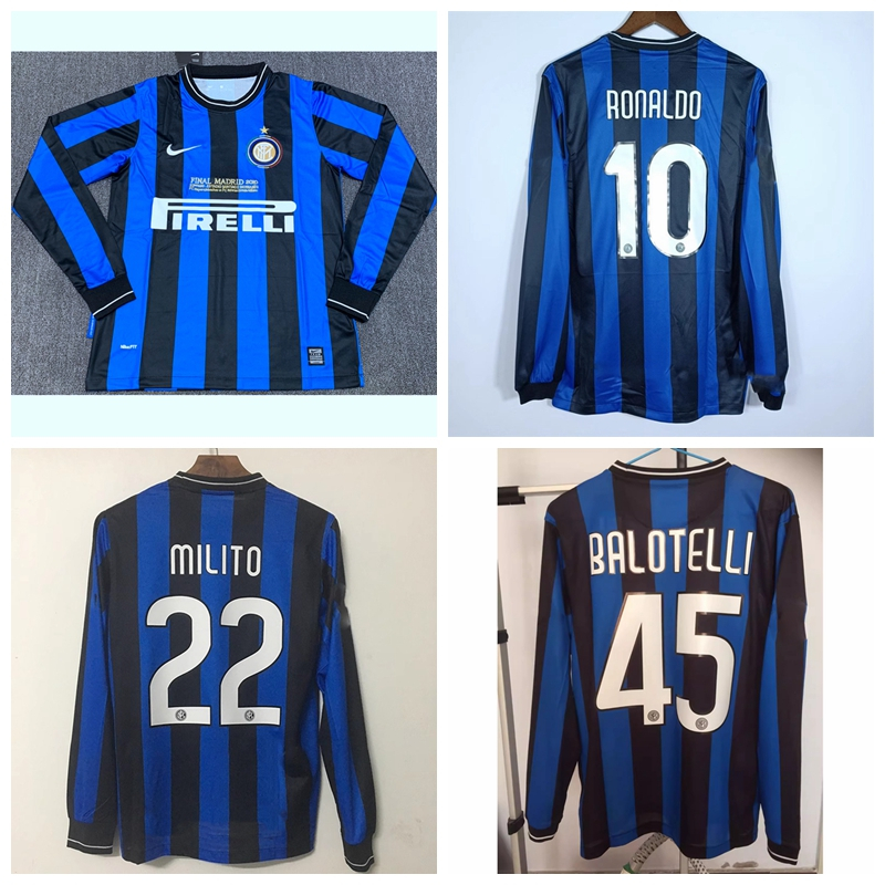 2009-10 Season Inter Milan Retro Home เสื ้ อแขนยาวฟุตบอล Ronaldo Milito Balotelli เสื ้ อ